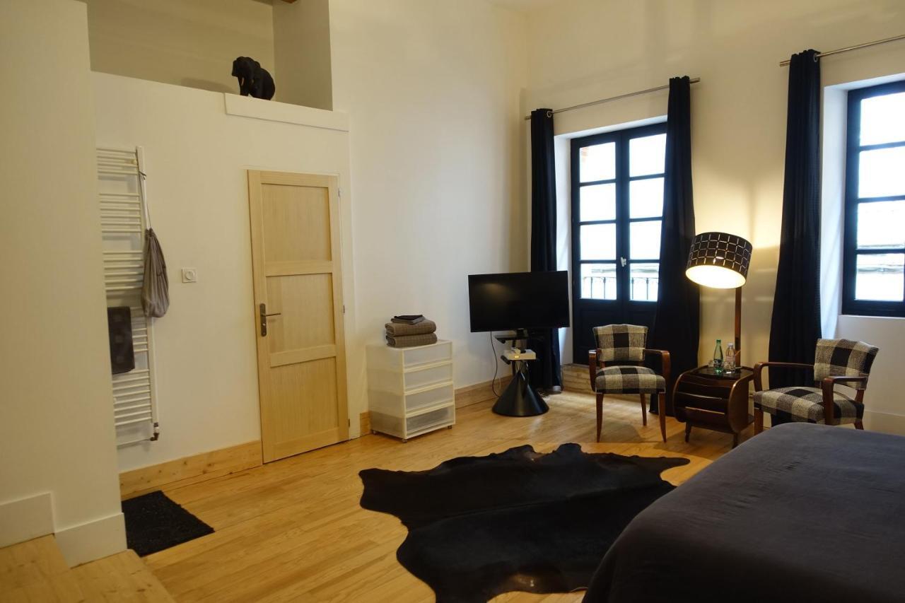 Impasse Du Boeuf Bed & Breakfast Лавор Екстериор снимка