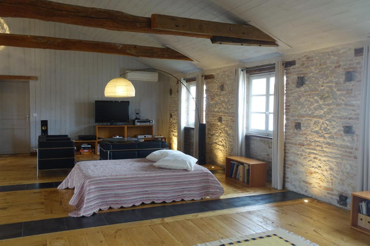 Impasse Du Boeuf Bed & Breakfast Лавор Екстериор снимка